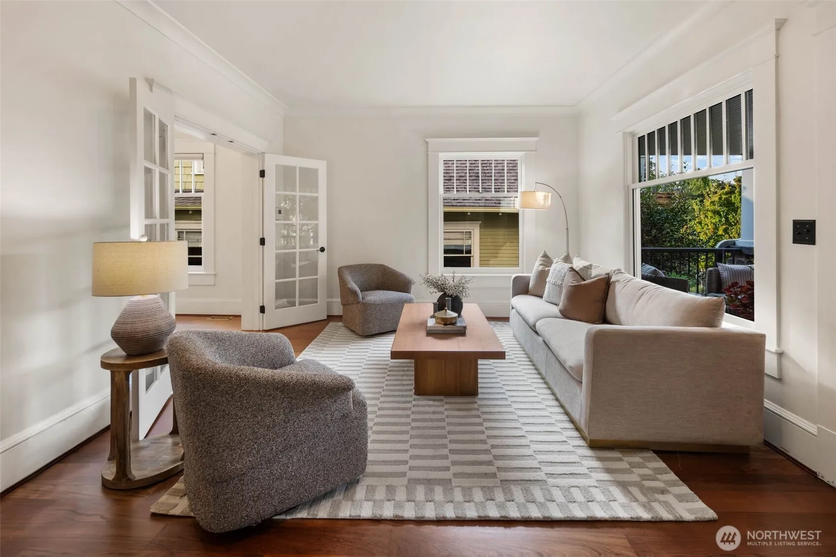 Property photo for 309 Lynn Street, Seattle photo 3