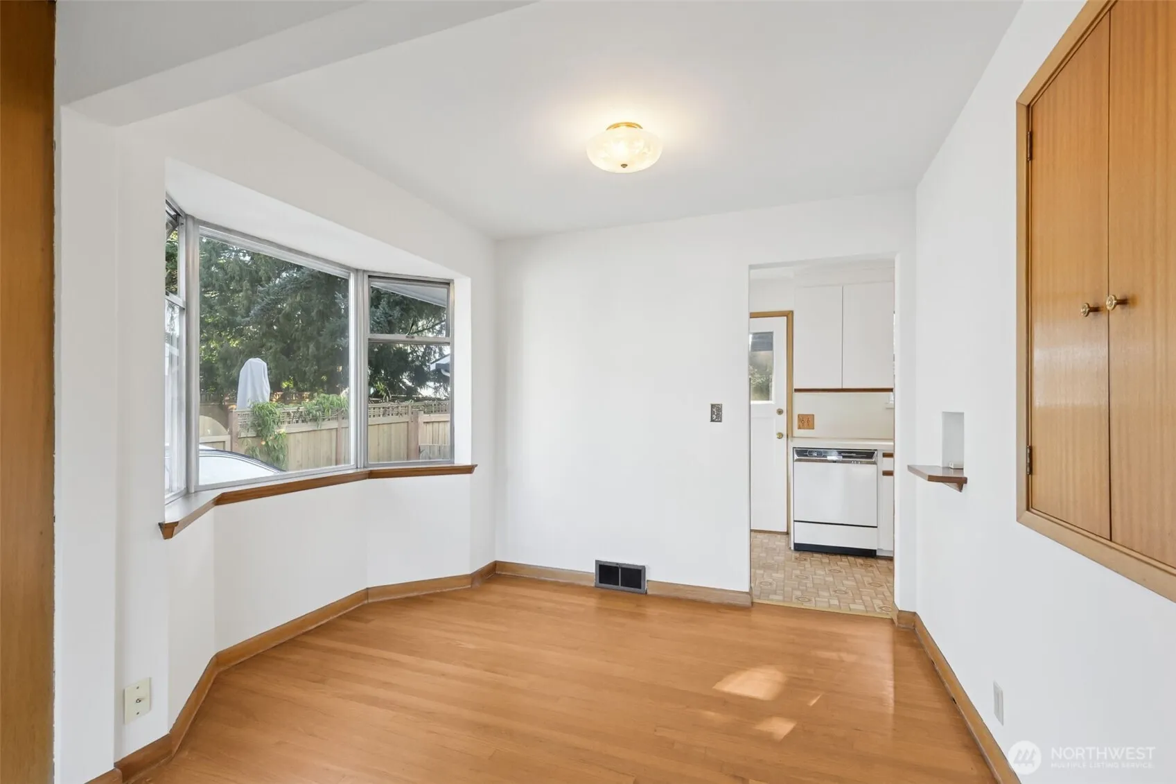 Property photo for 3236 38th Avenue Sw, Seattle photo 3