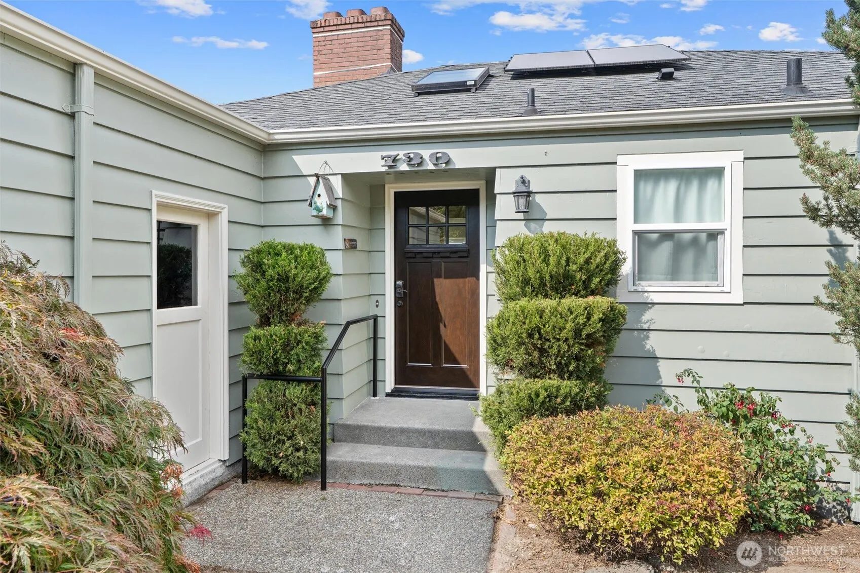 Property photo for 730 W Etruria Street, Seattle photo 2