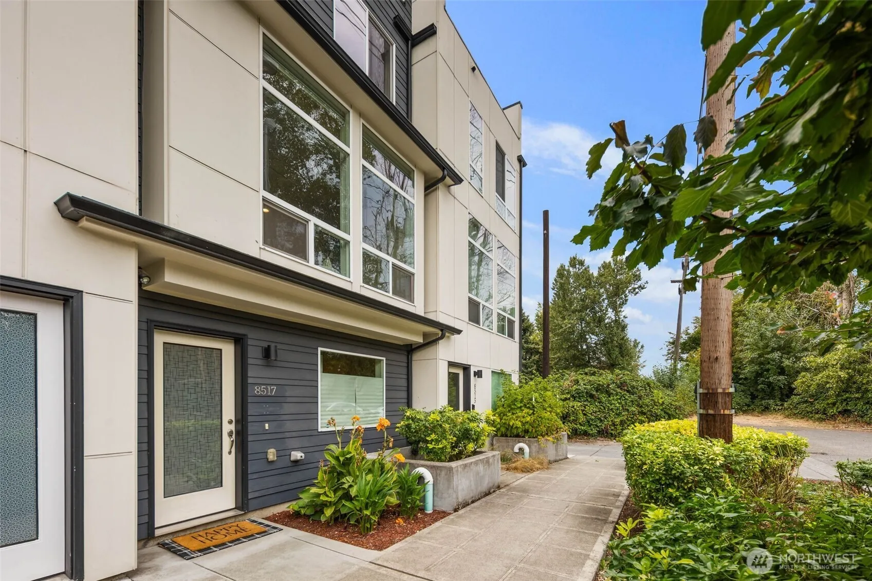 Property photo for 8517 7th Avenue S, Seattle photo 3