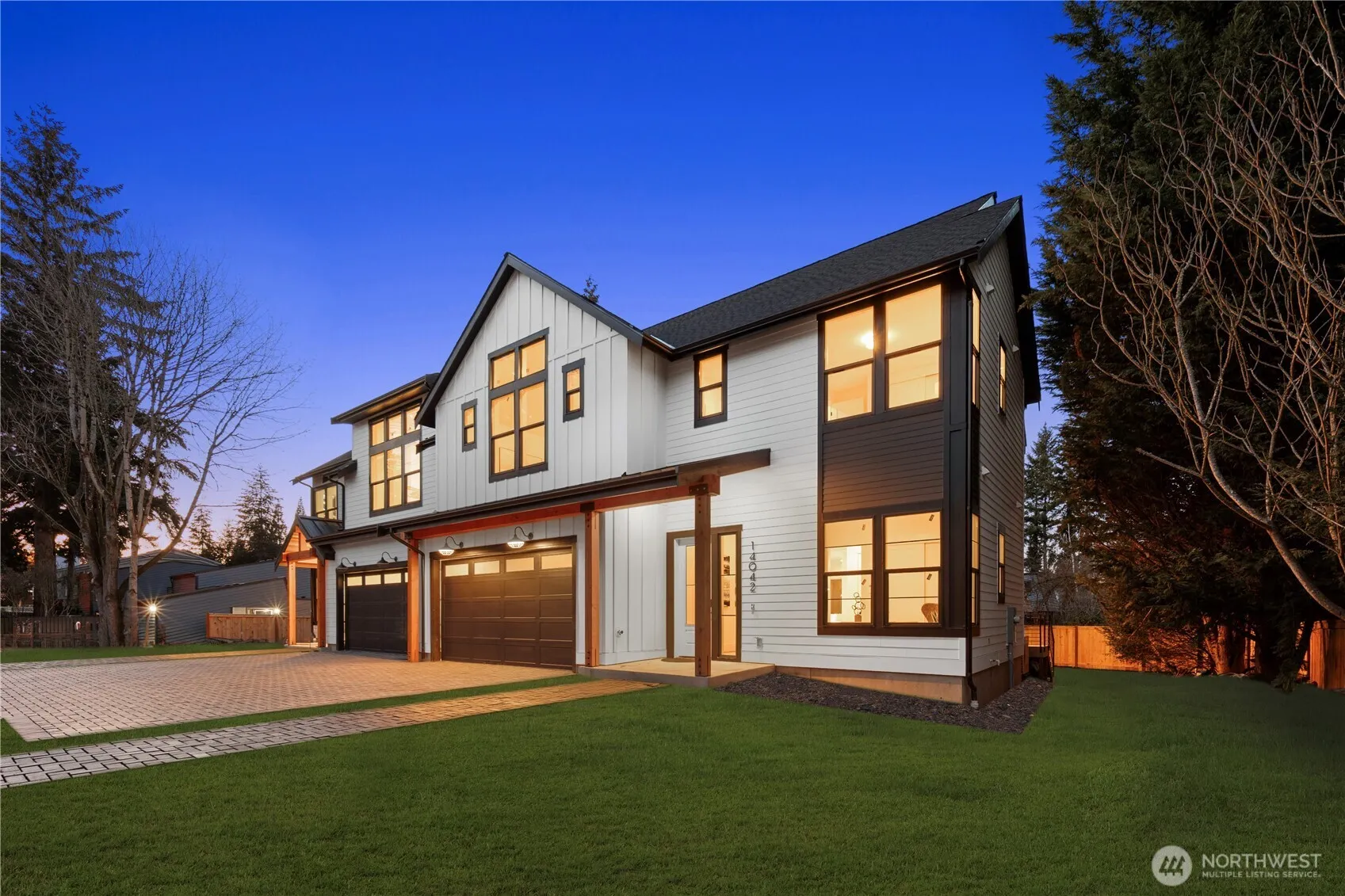 Property photo for 14142 Se 8th Street, Bellevue photo 3