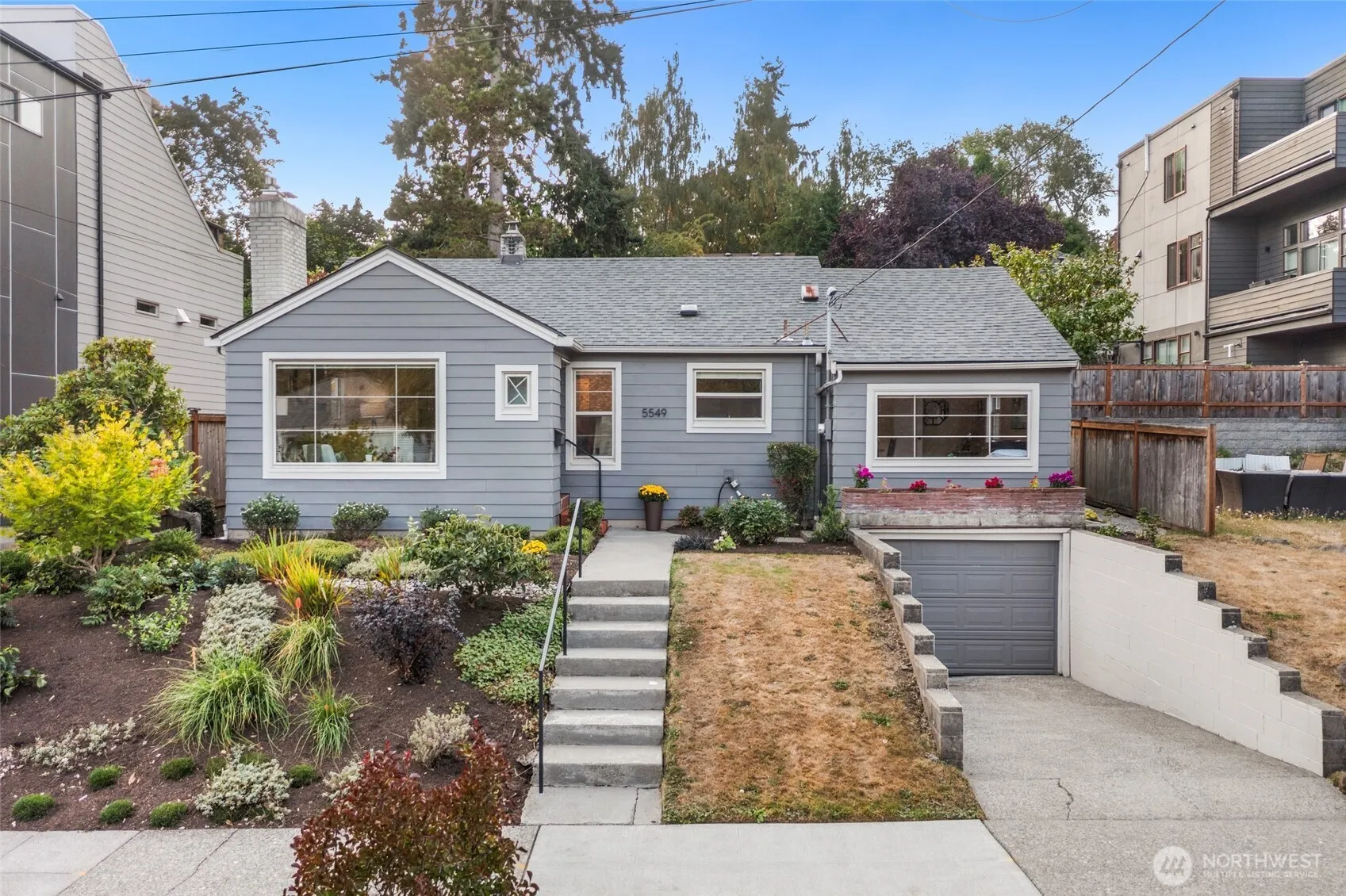 Property photo for 5549 39th Avenue Ne, Seattle