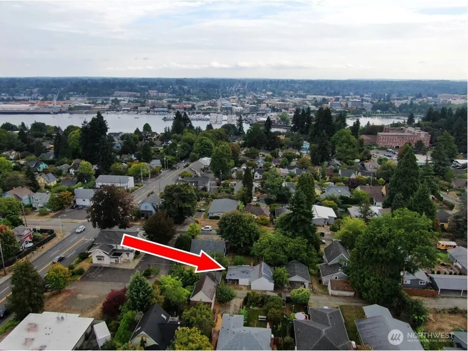 Property photo for 133 Rogers Street Nw, Olympia photo 2
