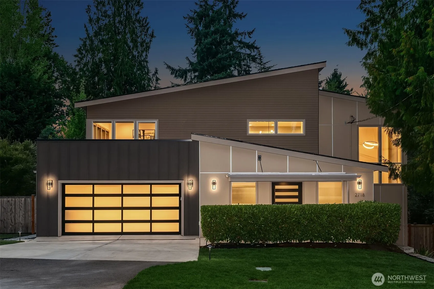 Property photo for 2718 Ne 90th Street, Seattle