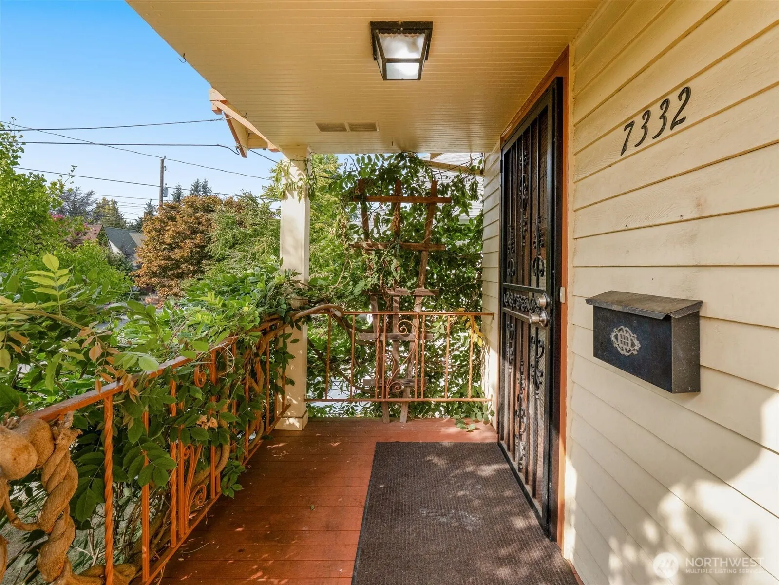Property photo for 7332 17th Avenue Ne, Seattle photo 3