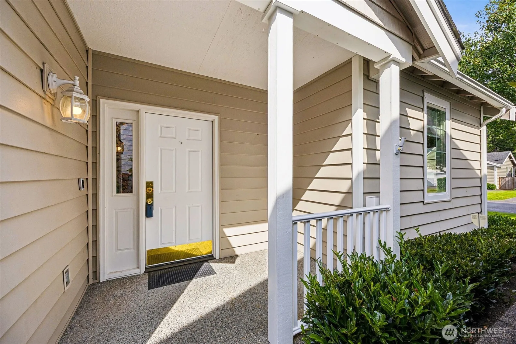 Property photo for 11314 3rd Avenue Ct E, Tacoma photo 4