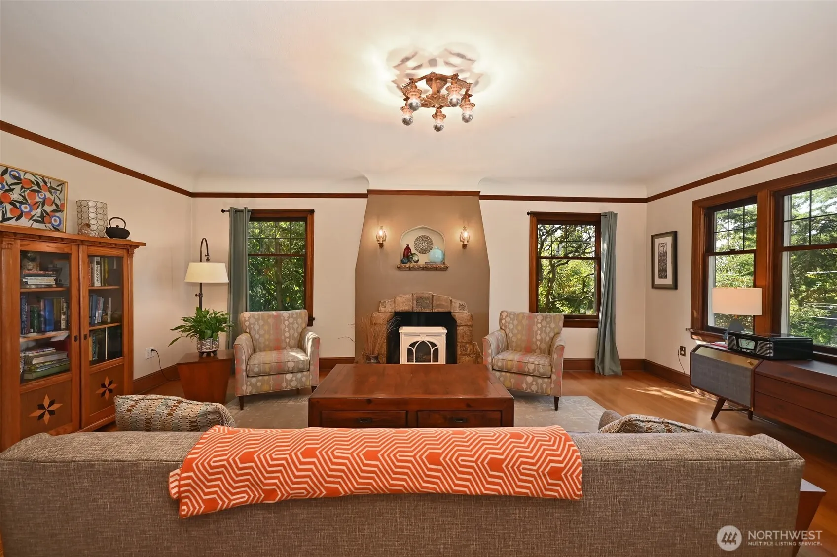 Property photo for 6732 5th Avenue Nw, Seattle photo 5