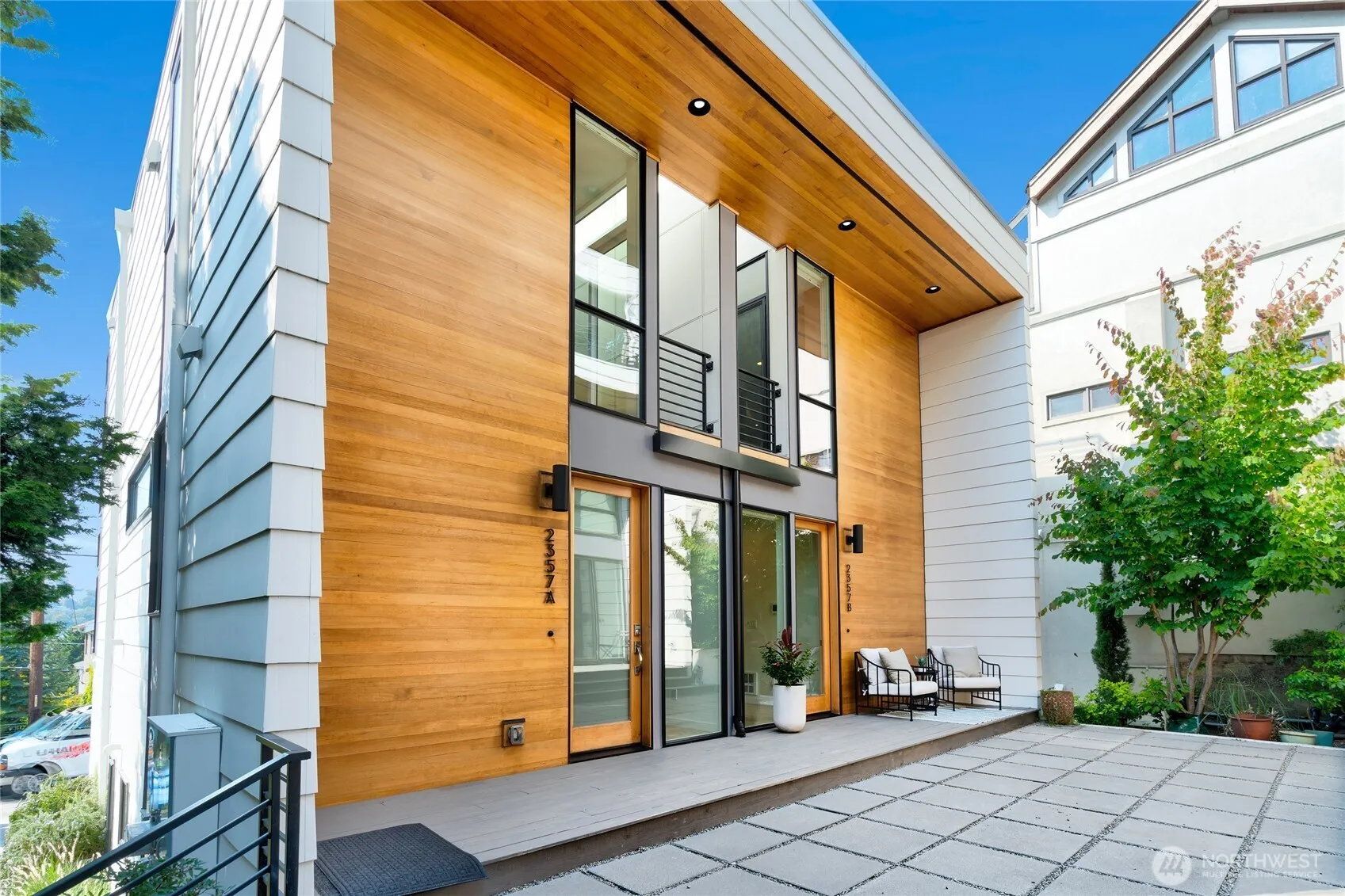 Property photo for 2357 A Yale Avenue E, Seattle photo 2