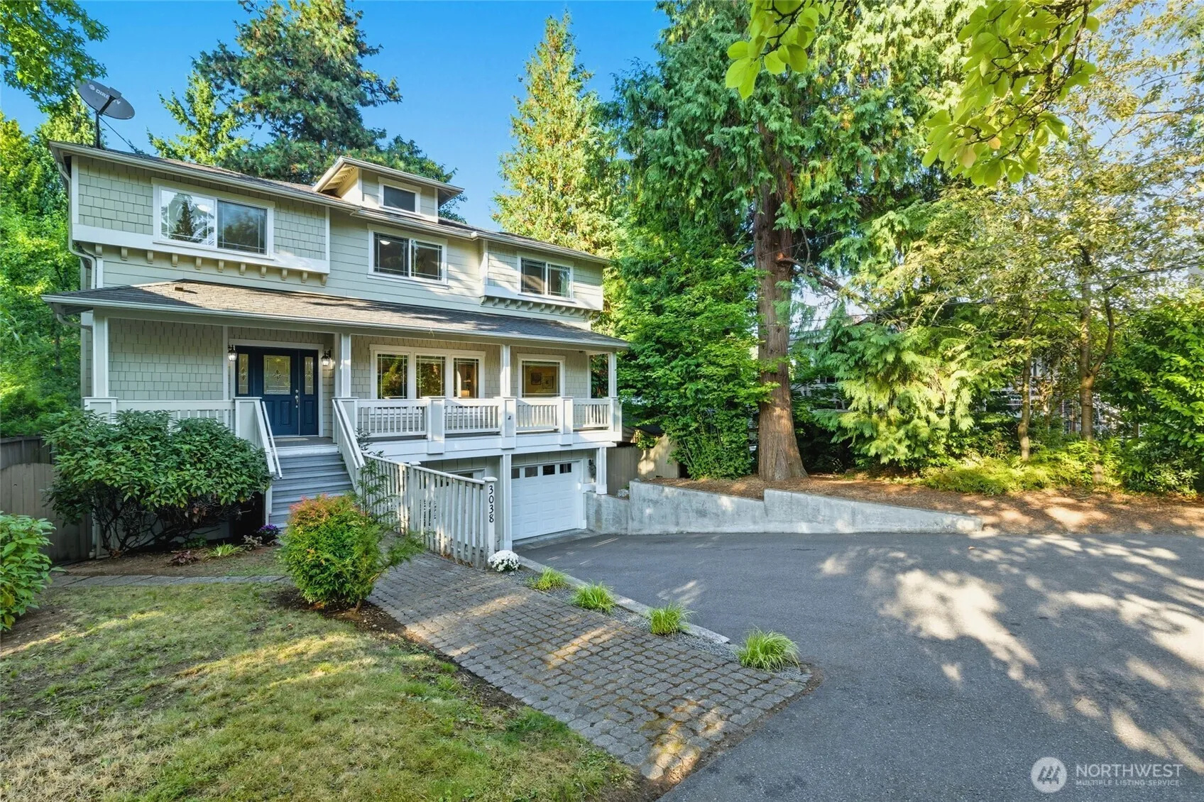 Property photo for 3038 Ne 95th St, Seattle photo 2