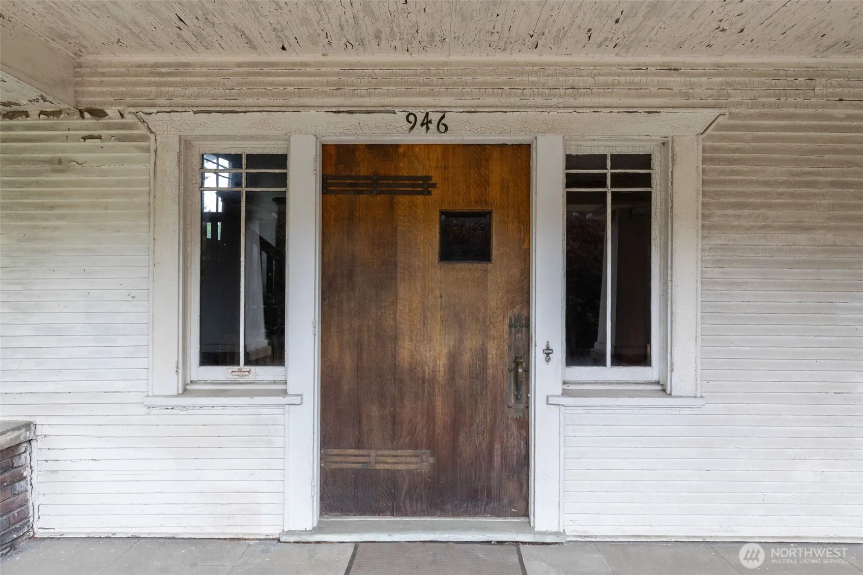 Property photo for 946 22nd Avenue E, Seattle photo 3