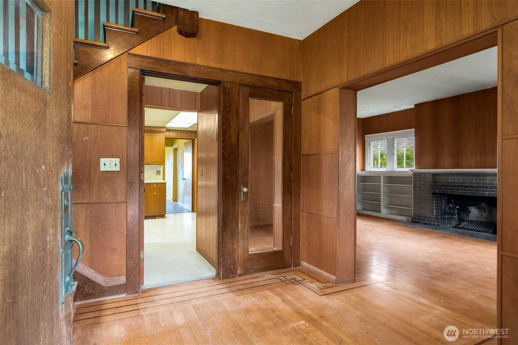 Property photo for 946 22nd Avenue E, Seattle photo 4
