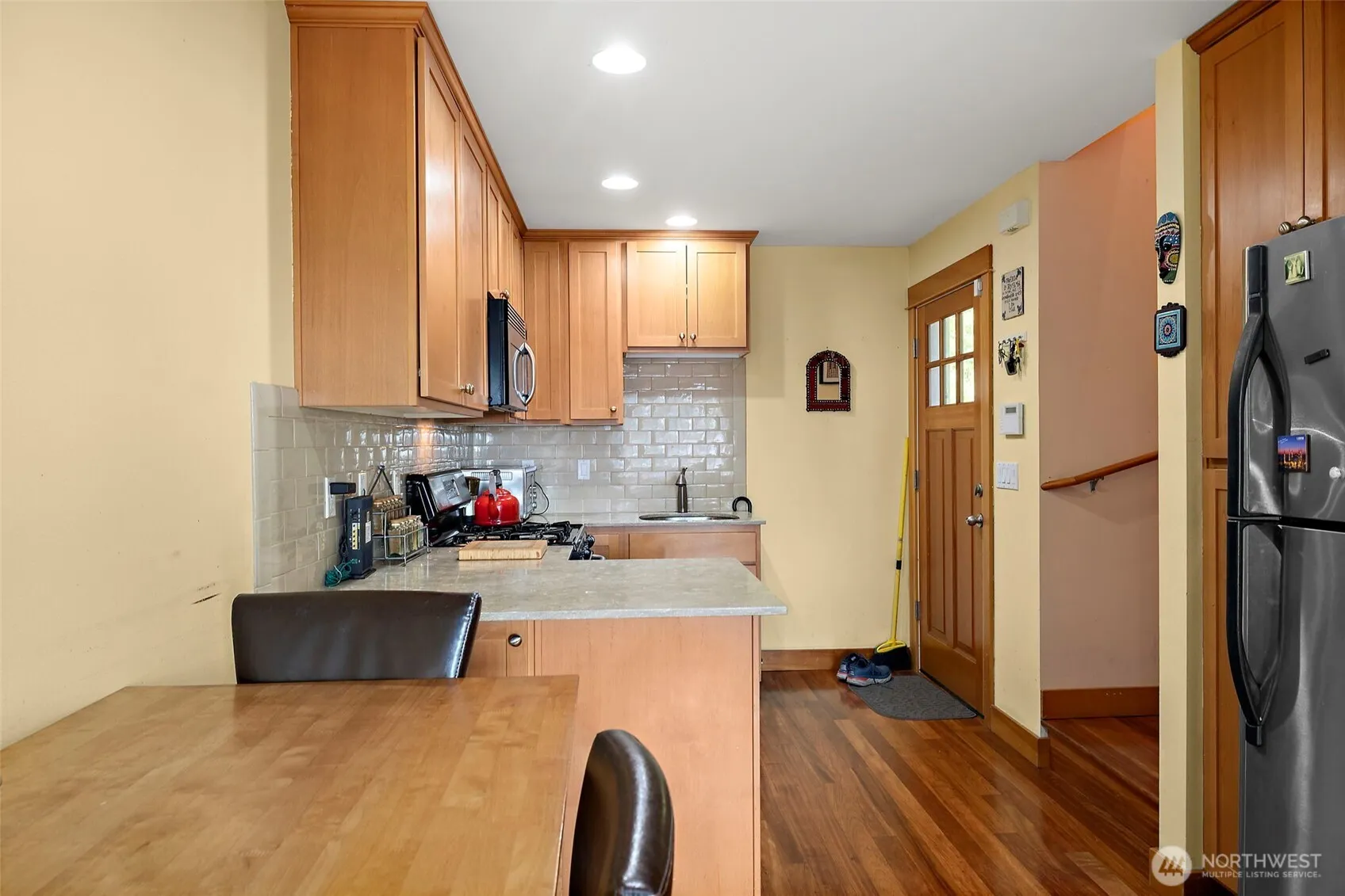Property photo for 6518 42nd Avenue Sw #b, Seattle photo 5