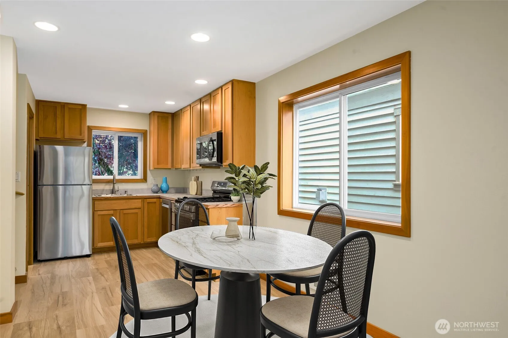 Property photo for 4533 40th Avenue Sw #c, Seattle photo 4