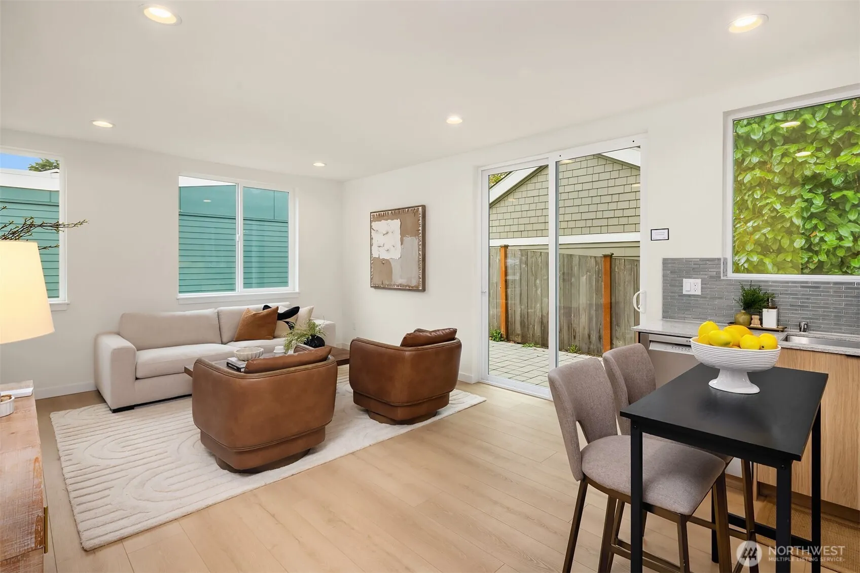 Property photo for 8526 Latona Avenue Ne, Seattle photo 4