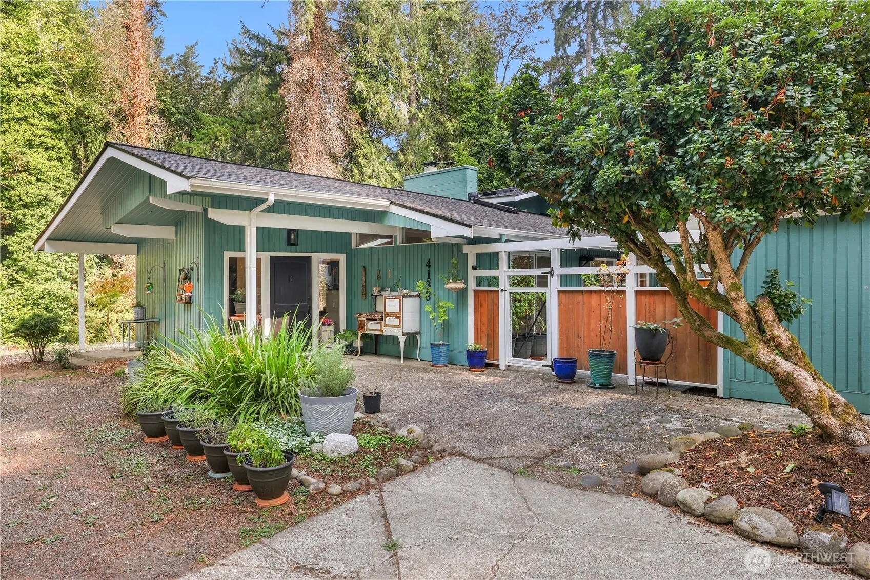 Property photo for 4138 Cooper Point Road Nw, Olympia
