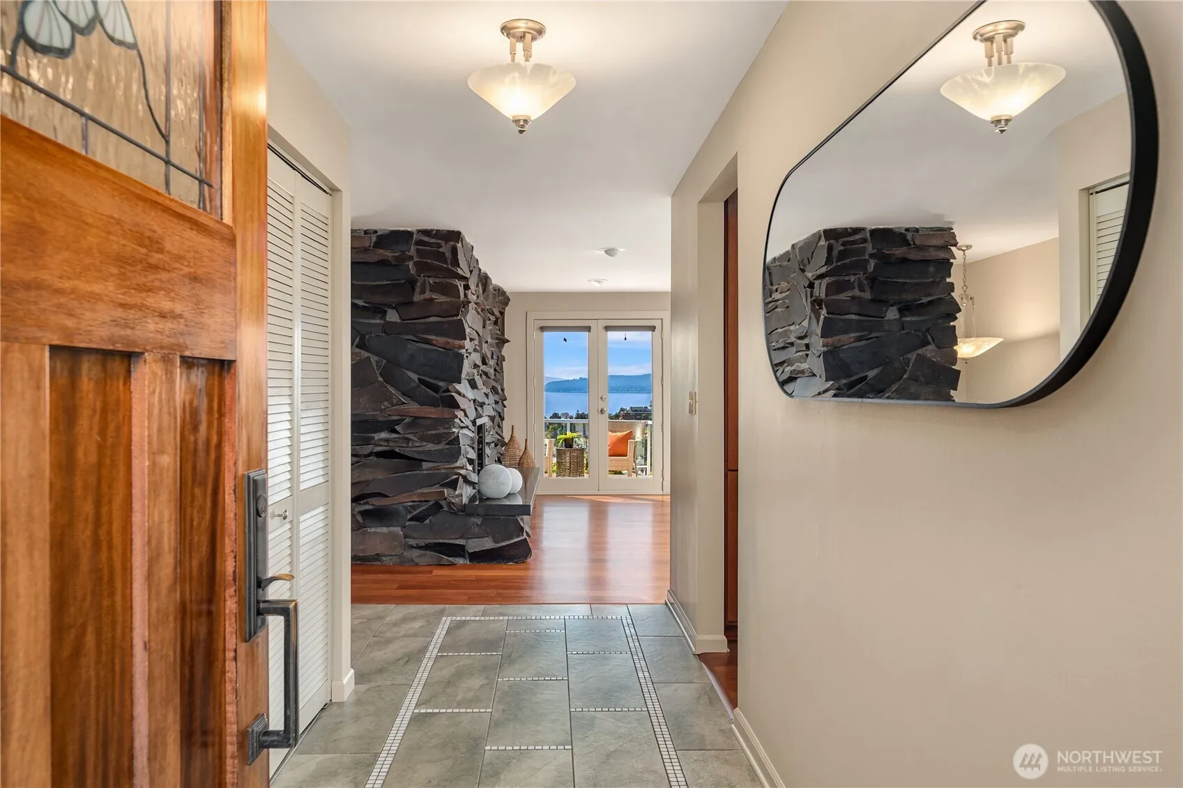 Property photo for 3326 58th Avenue Sw, Seattle photo 4