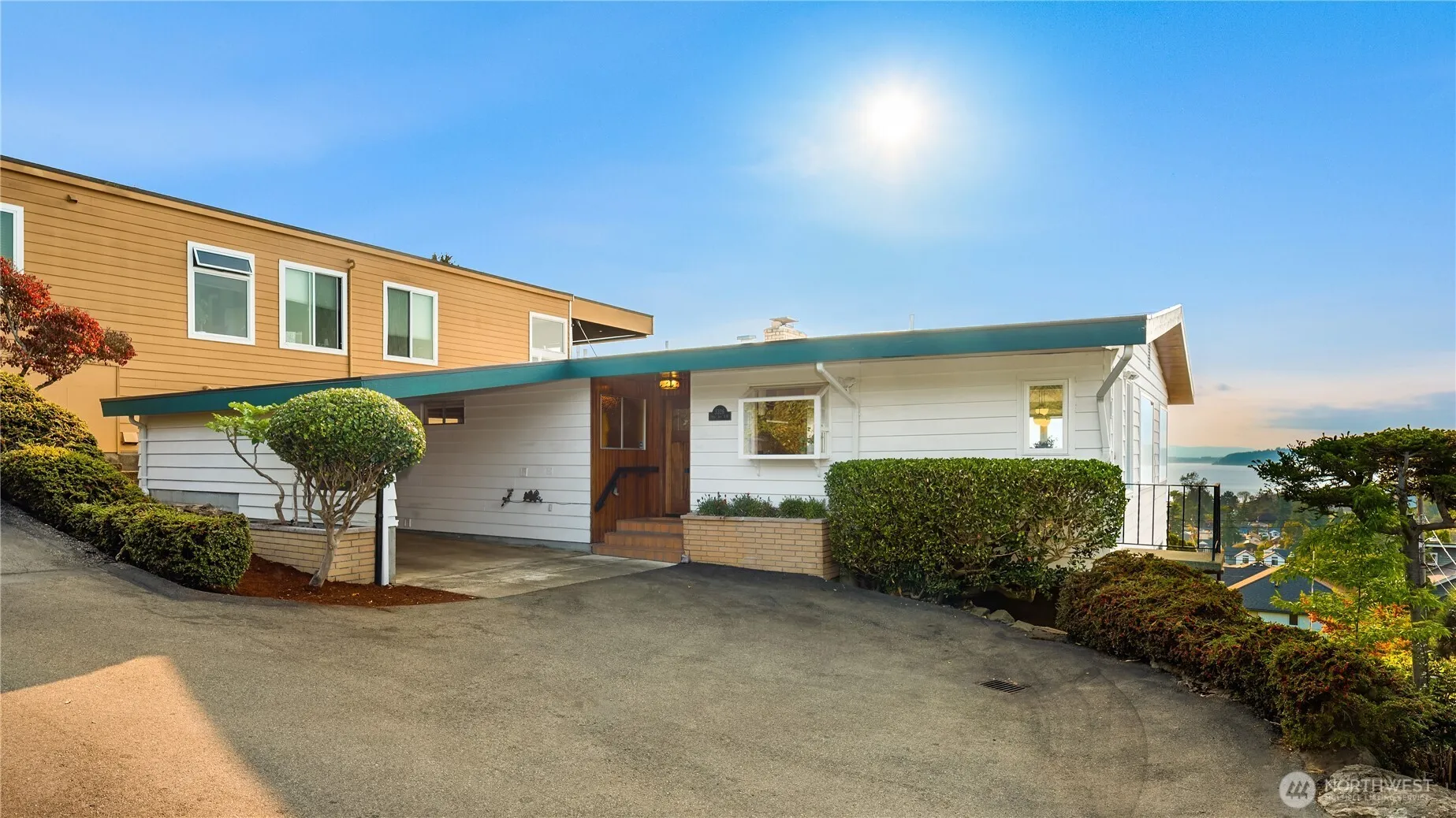 Property photo for 3326 58th Avenue Sw, Seattle photo 3