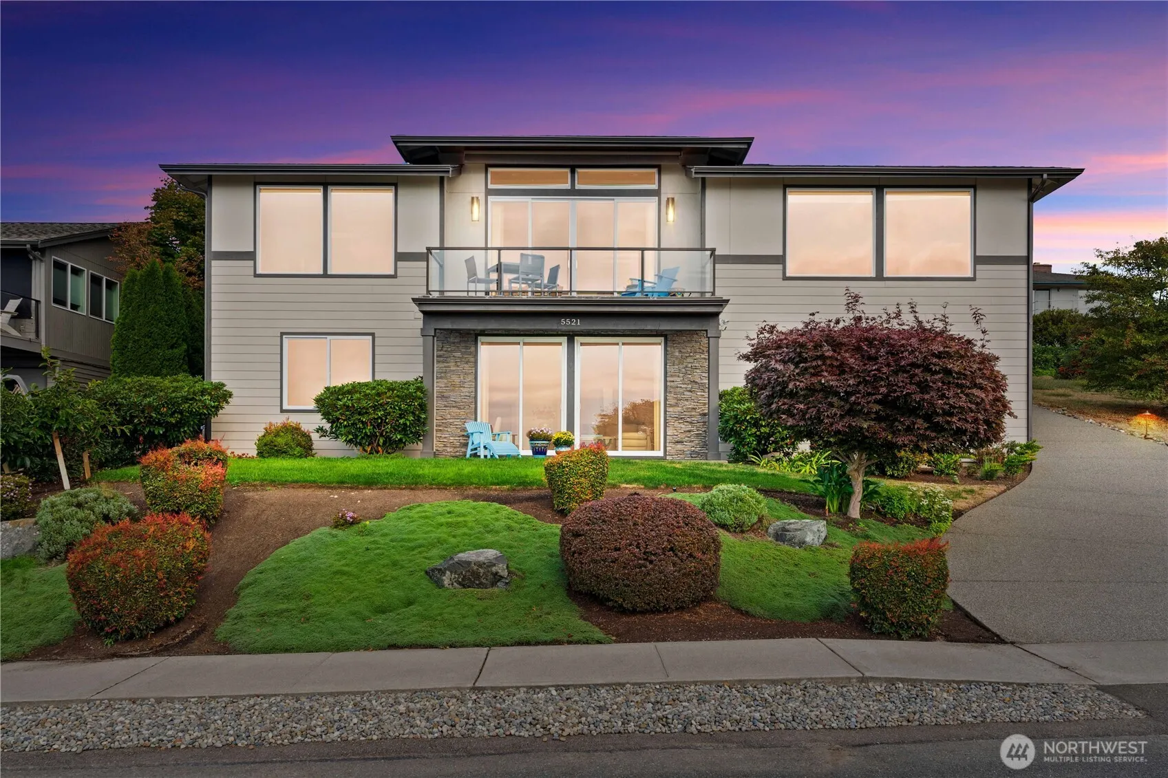 Property photo for 5521 Frances Avenue Ne, Tacoma photo 2