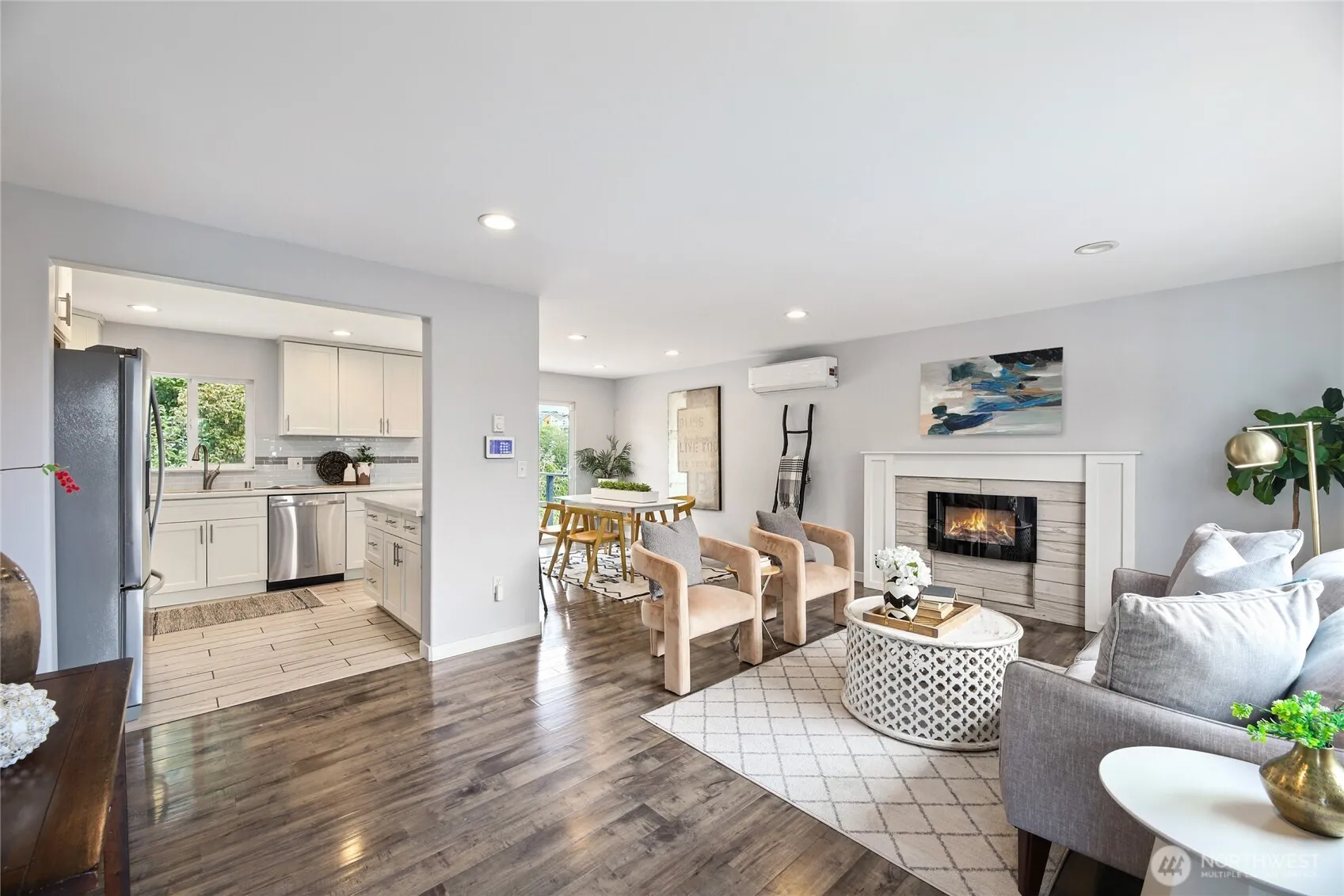 Property photo for 9642 13th Avenue Sw, Seattle