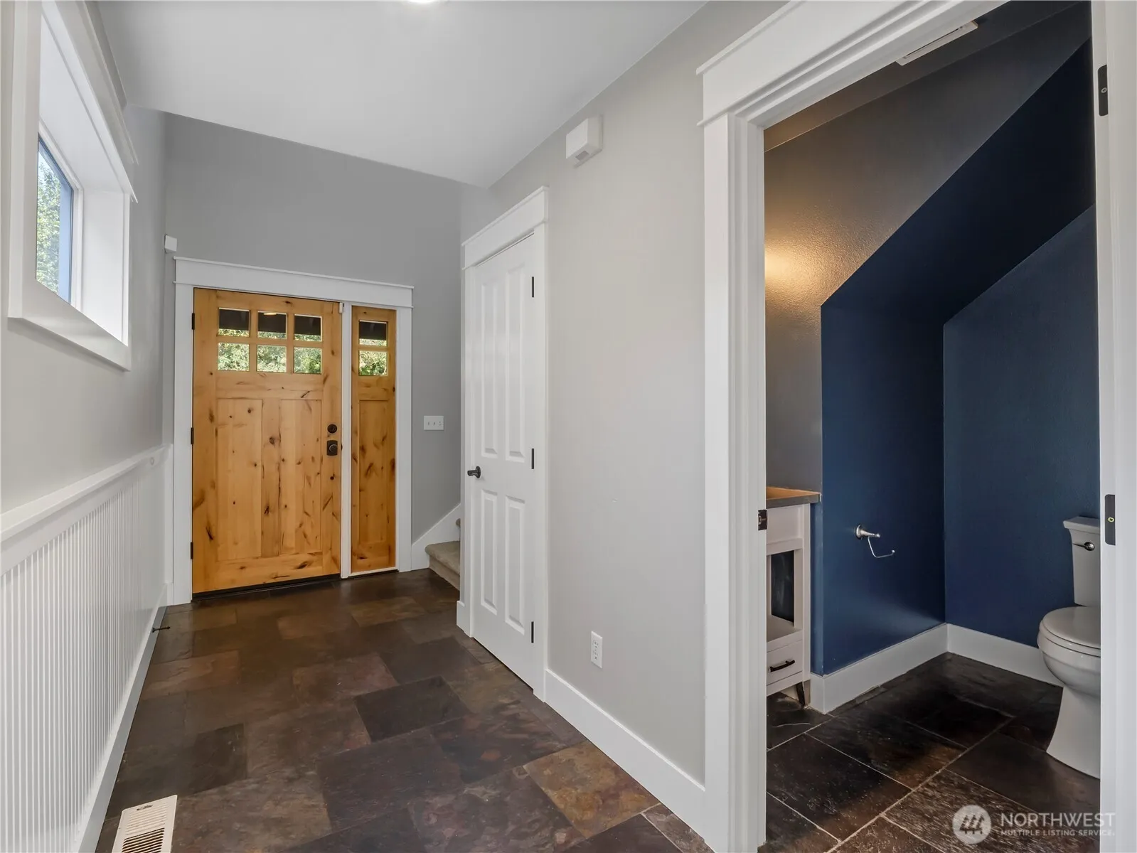 Property photo for 1249 S Cheyenne Ct, Tacoma photo 5