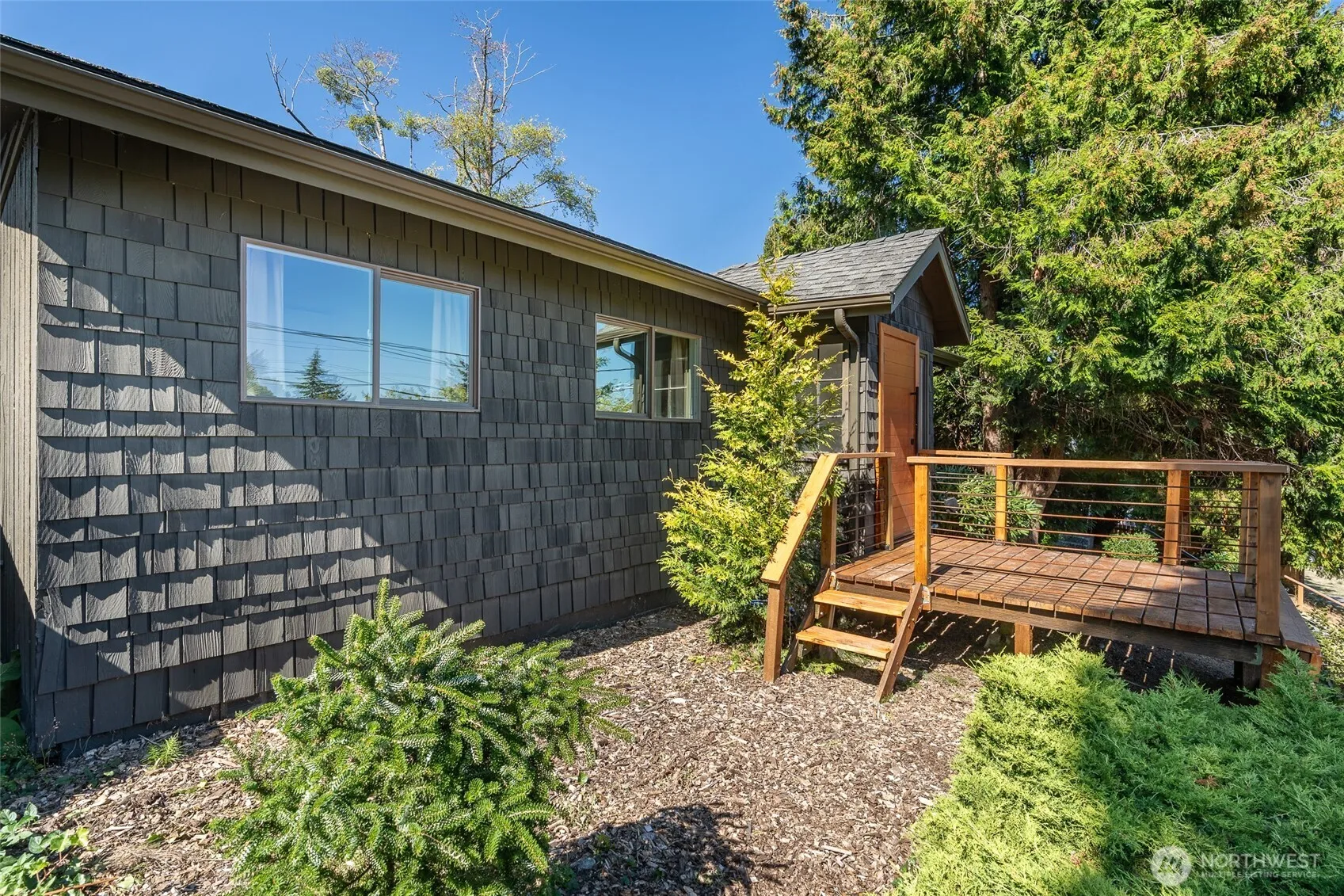 Property photo for 3421 25th Avenue S, Seattle photo 2