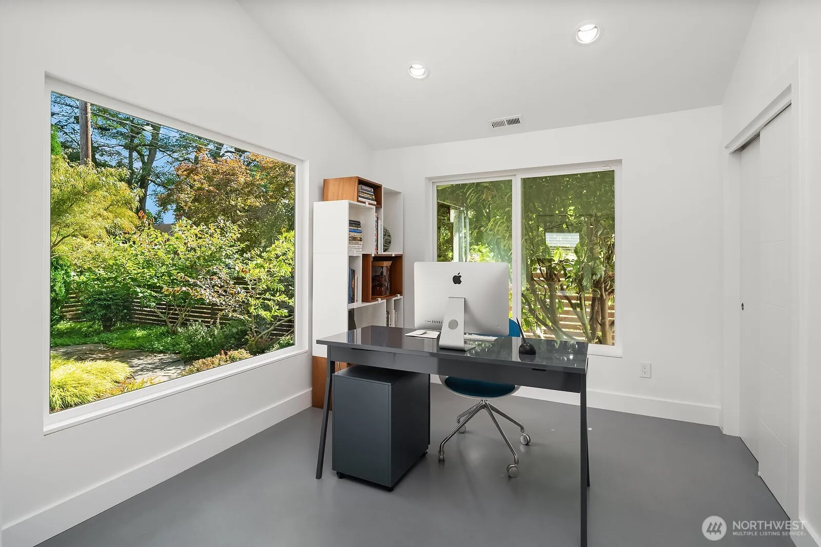 Property photo for 11519 17th Avenue Ne, Seattle photo 5