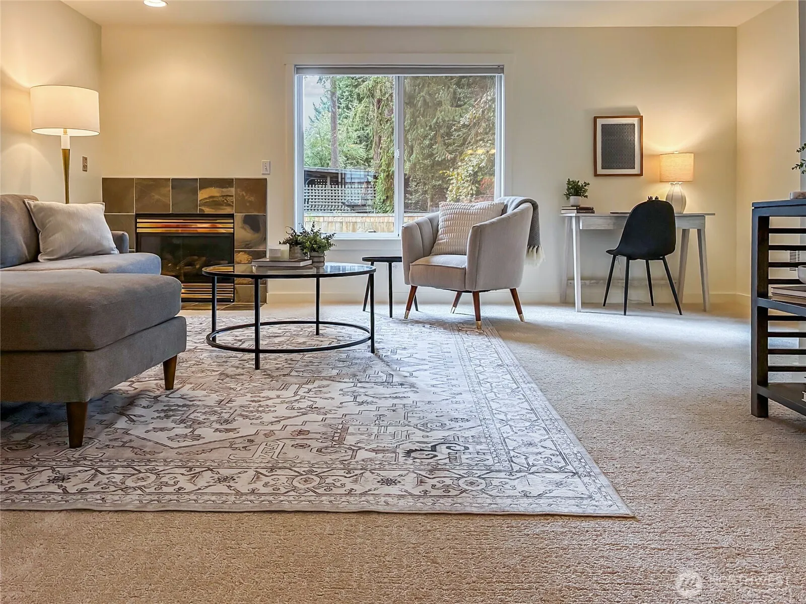 Property photo for 12311 Roosevelt Way Ne #b, Seattle photo 5