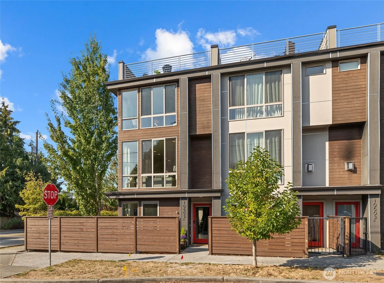 Property photo for 10503 Evanston Avenue N #a, Seattle photo 2