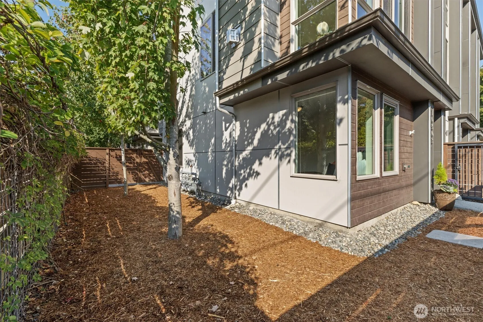 Property photo for 10503 Evanston Avenue N #a, Seattle photo 3