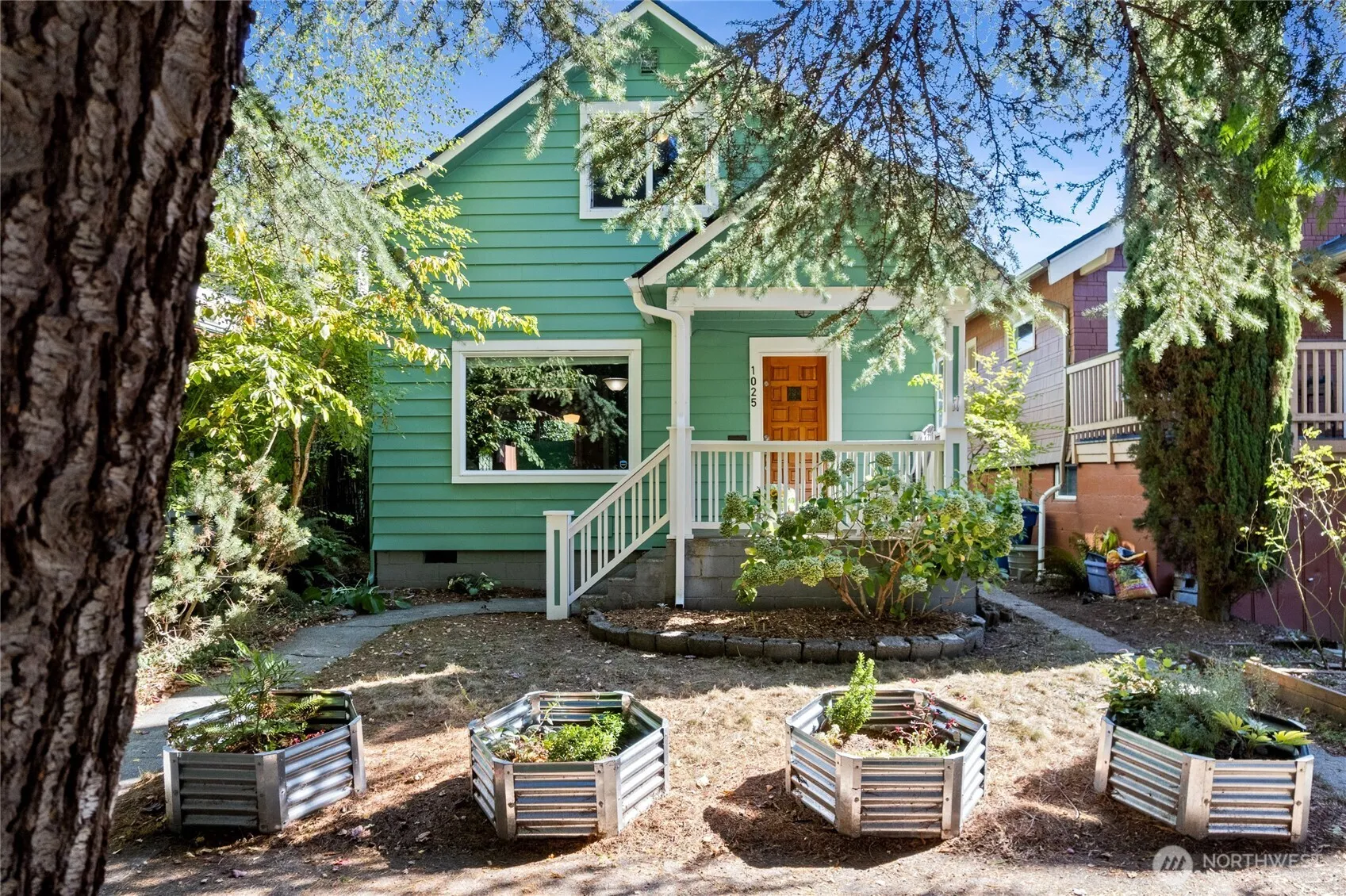 Property photo for 1025 N Oakes Street, Tacoma