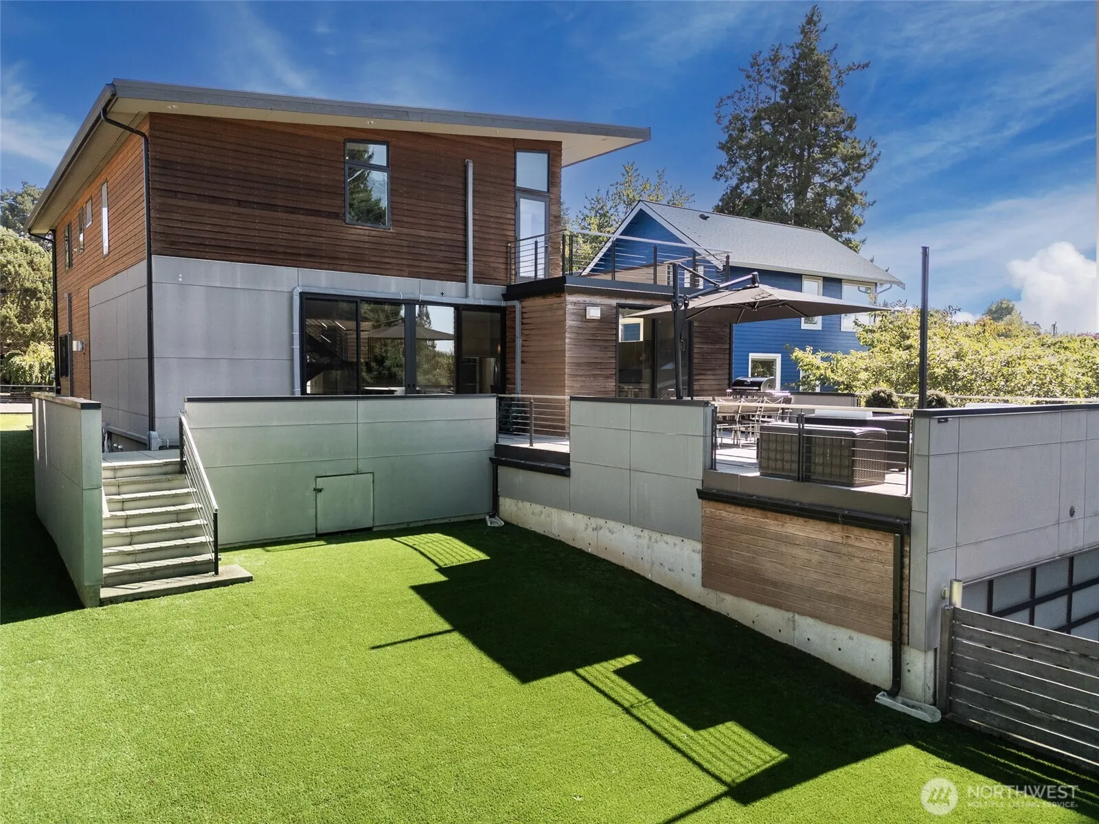 2515 30th Avenue W, Seattle