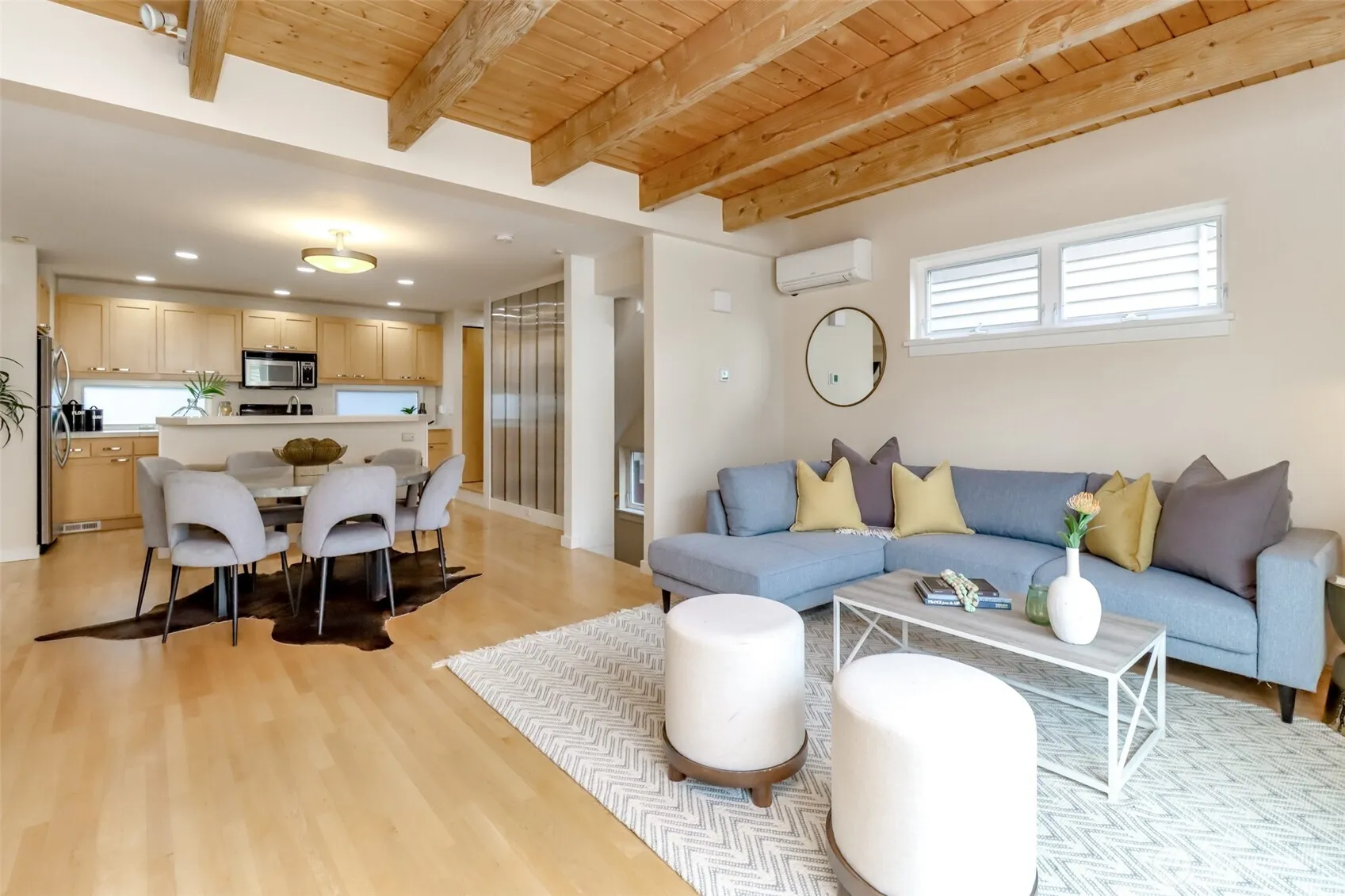 Property photo for 4521 40th Avenue Sw #b, Seattle photo 5