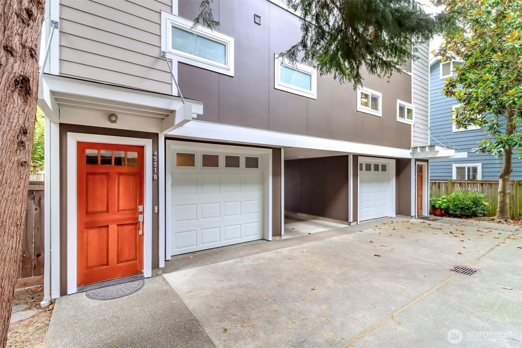 Property photo for 4521 40th Avenue Sw #b, Seattle