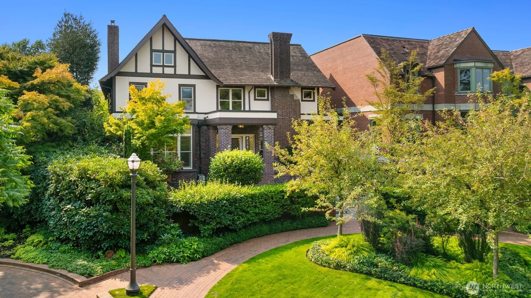 718 E Aloha Street #10, Seattle
