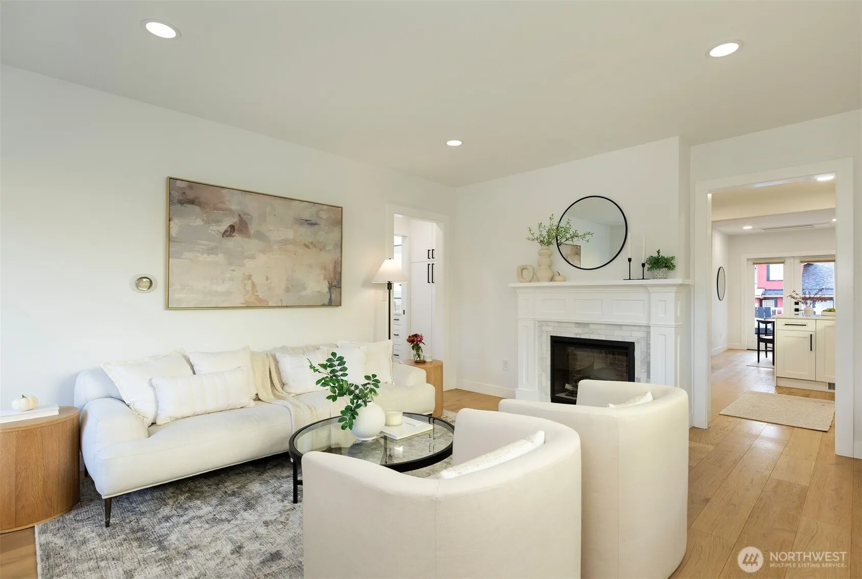 Property photo for 4747 Thackeray Place Ne, Seattle photo 3