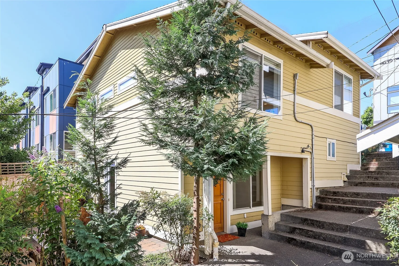 Property photo for 5909 40th Avenue Sw #a, Seattle