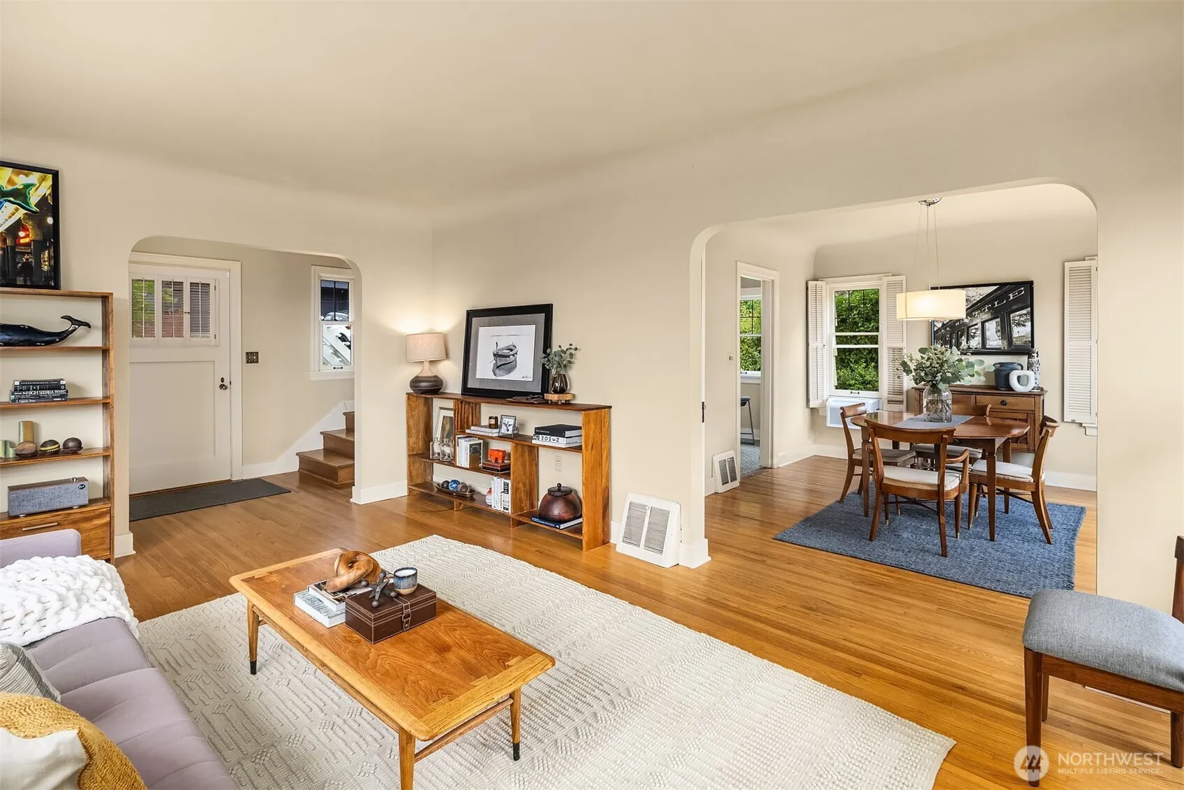 Property photo for 2410 E Highland Drive, Seattle photo 4