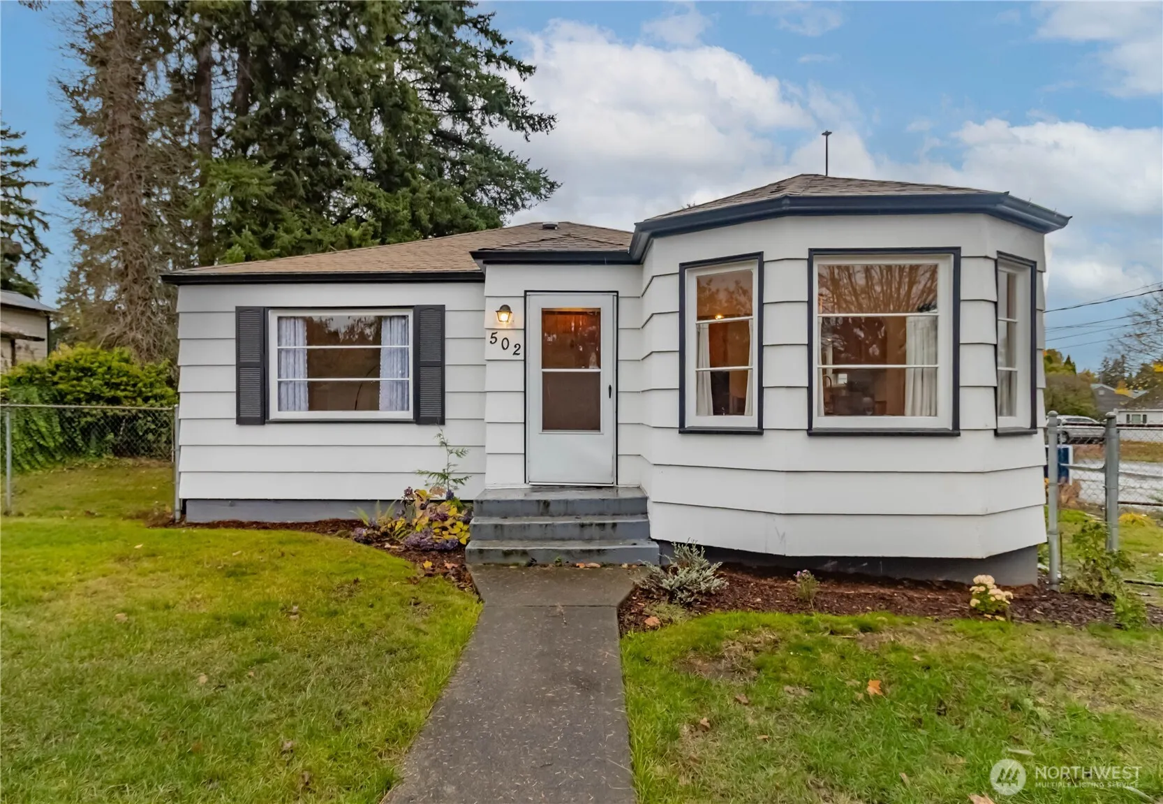 Property photo for 502 E 84th St, Tacoma photo 2