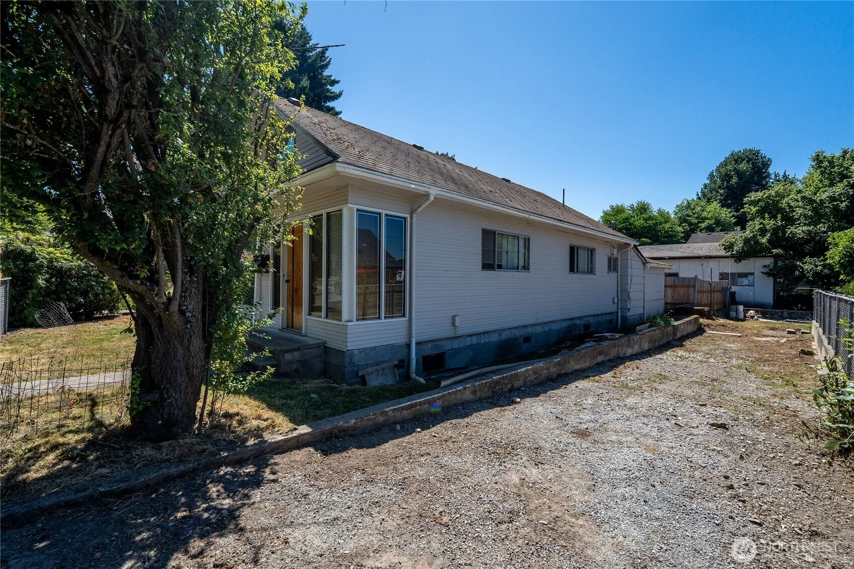 Property photo for 8723 7th Avenue S, Seattle photo 3