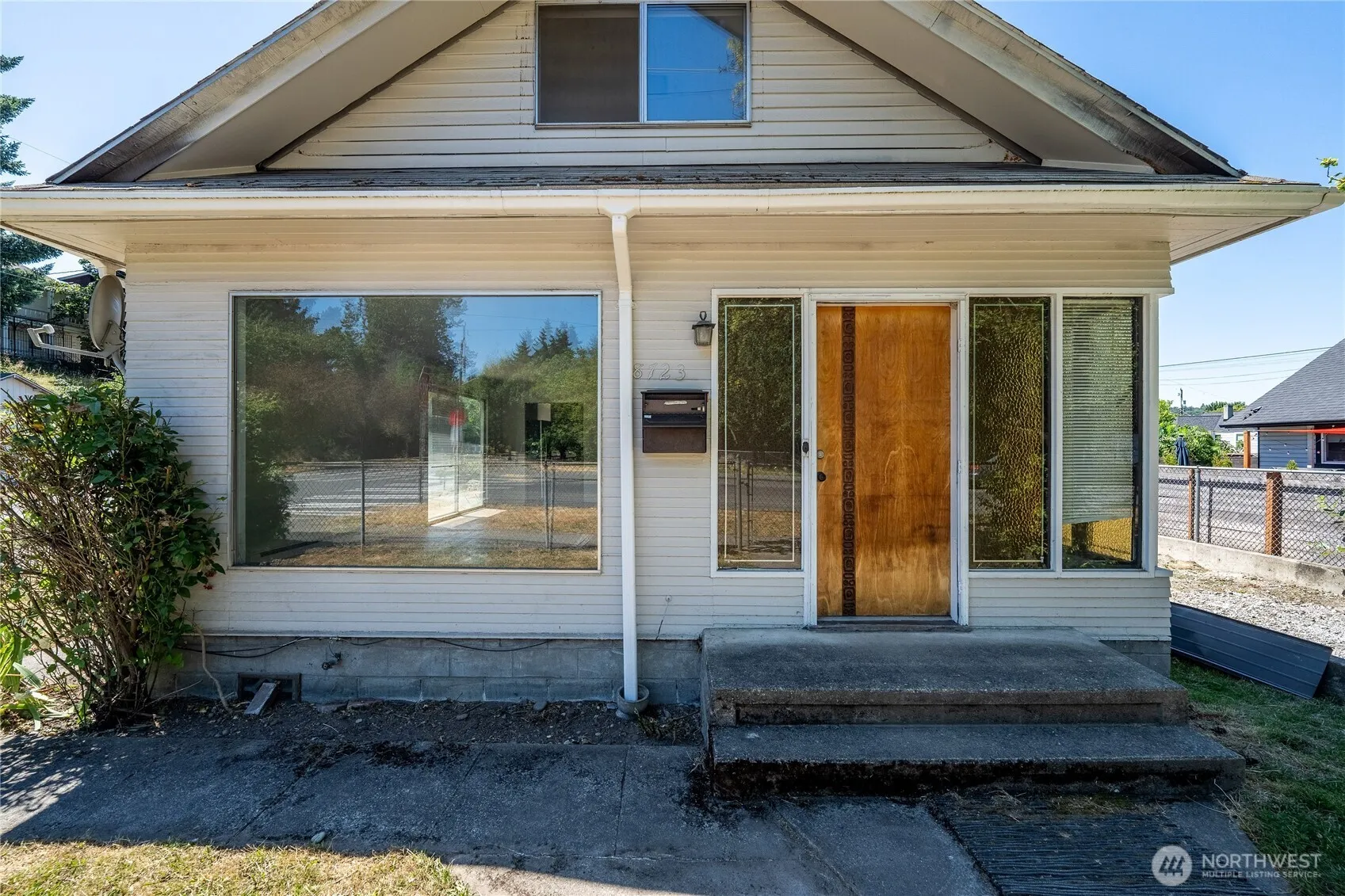 Property photo for 8723 7th Avenue S, Seattle photo 2