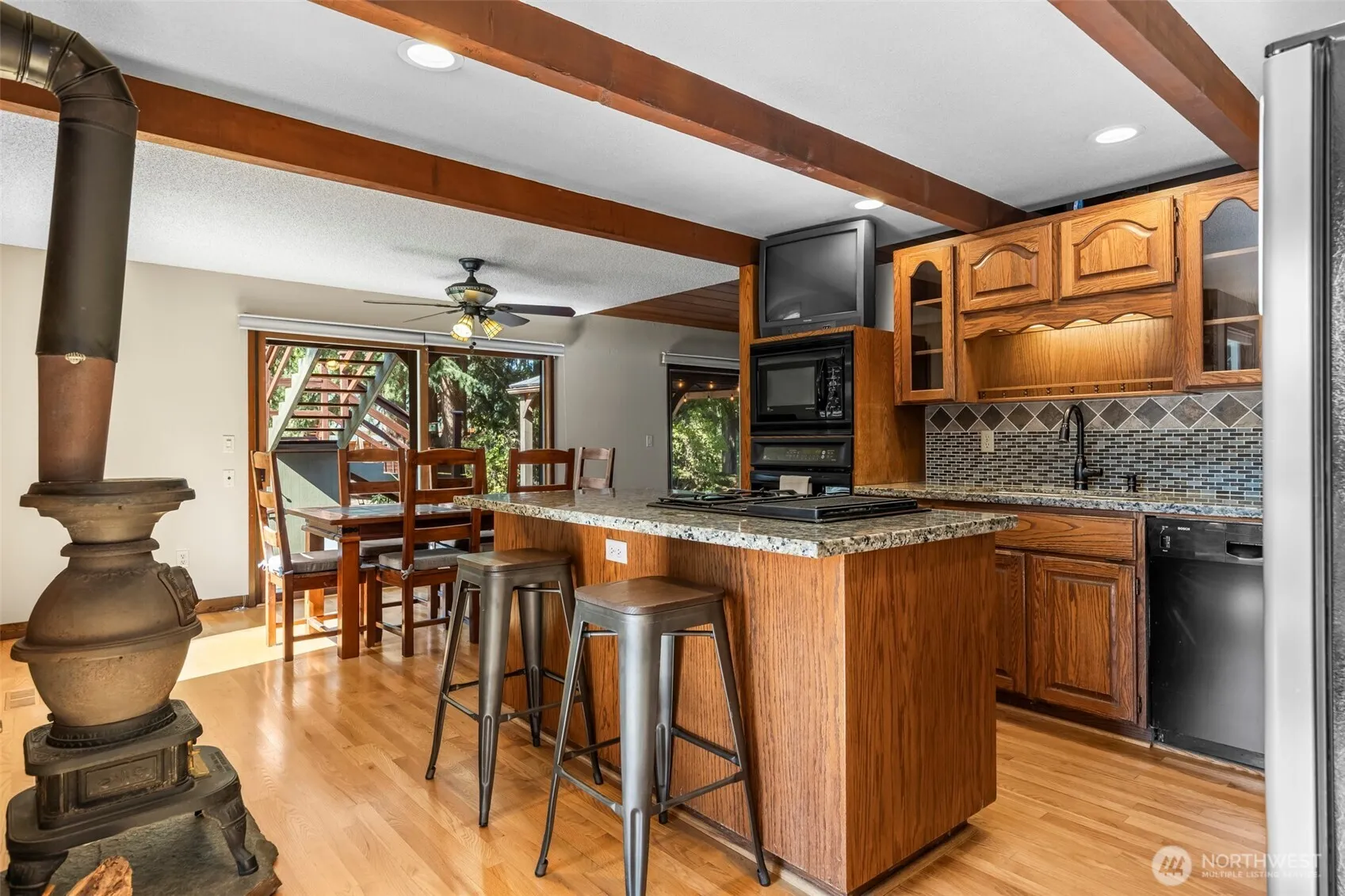 Property photo for 7410 25th Avenue E, Tacoma photo 5