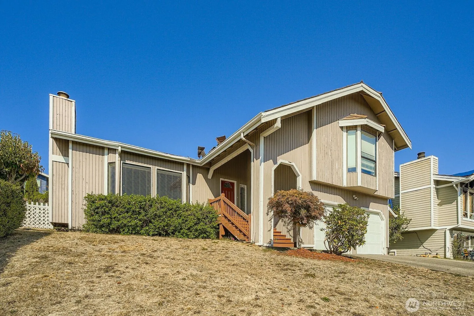 Property photo for 1755 57th Street Ne, Tacoma photo 2