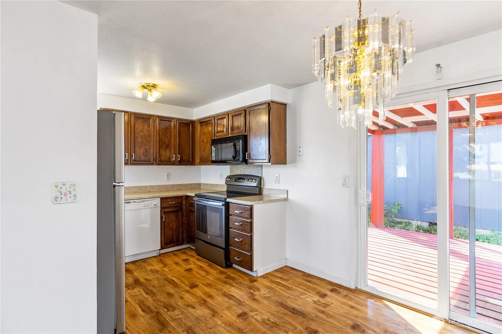 Property photo for 727 Salzburg Se, Olympia photo 5