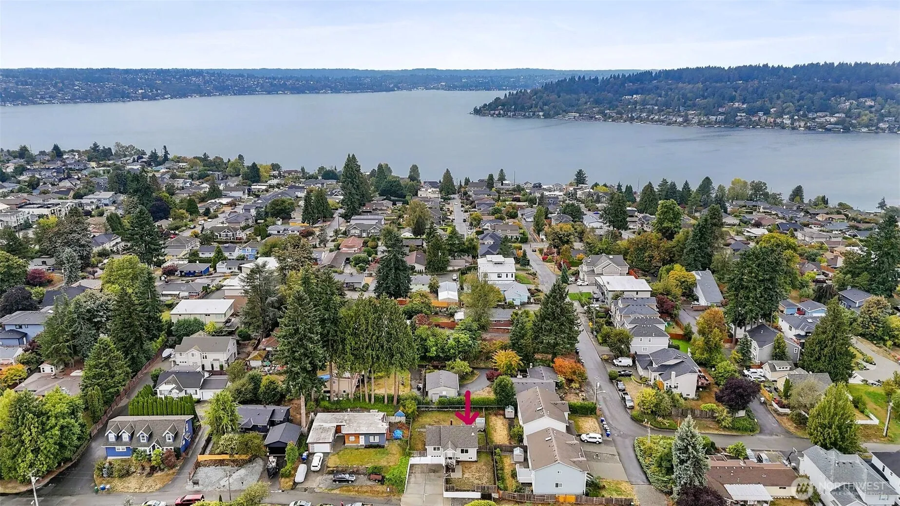 Property photo for 3515 Meadow Avenue N, Renton photo 2