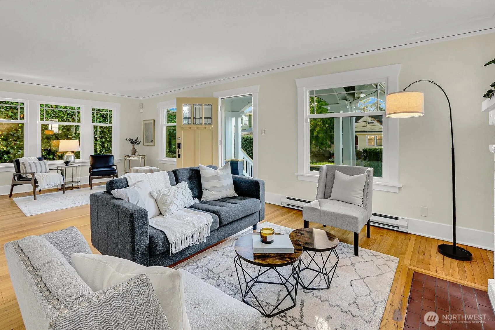 Property photo for 6818 16th Avenue Ne, Seattle photo 5