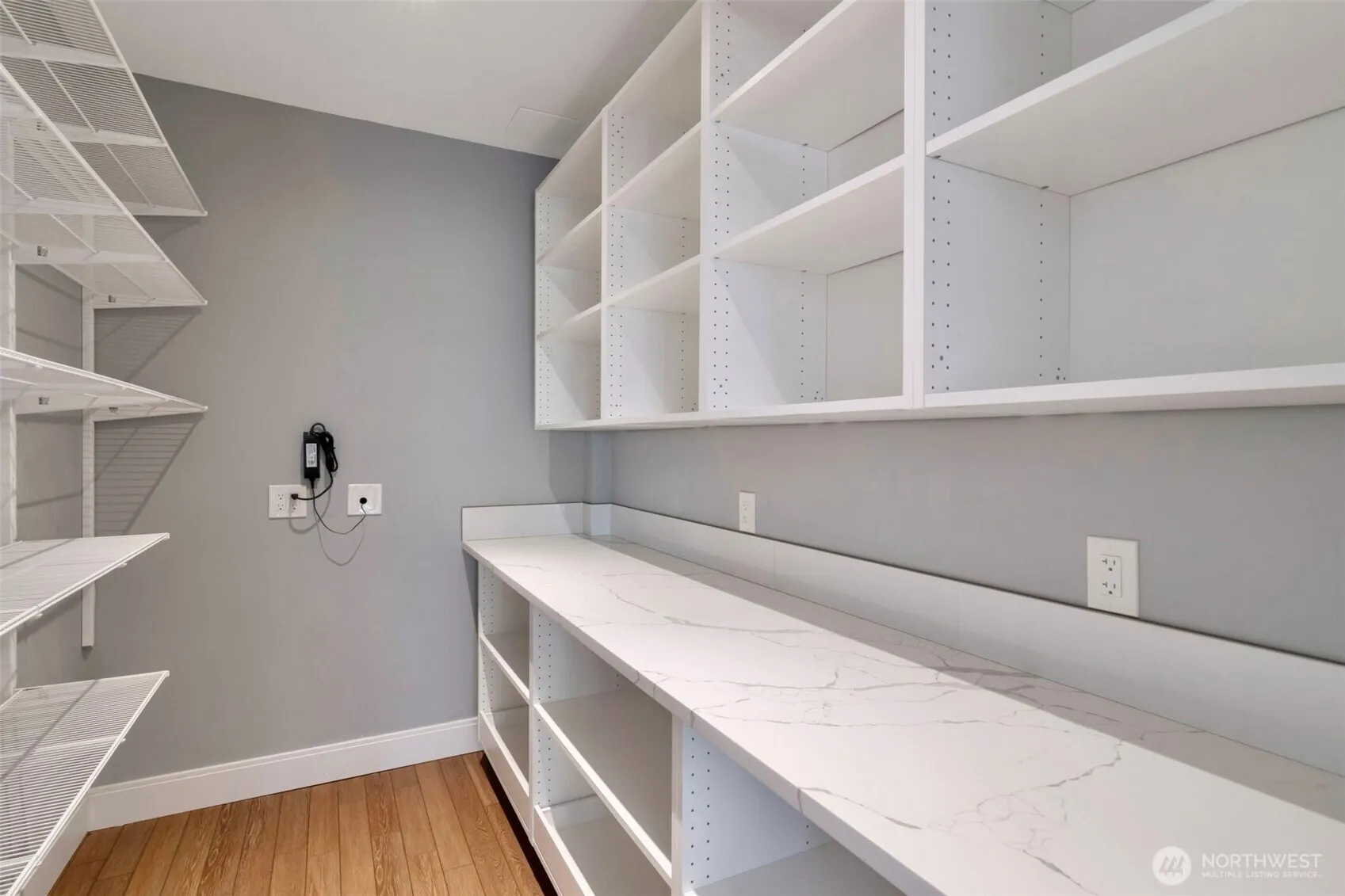 Property photo for 2561 Ne 85th Street, Seattle photo 5