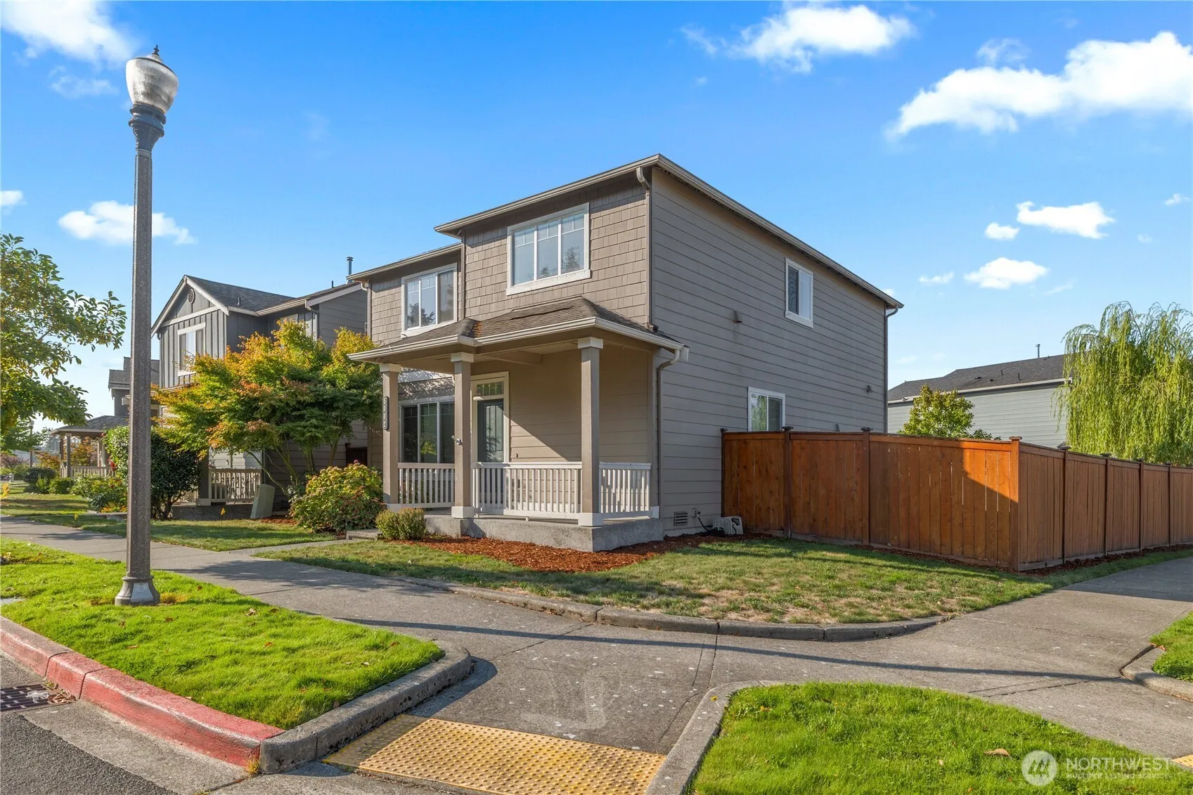 Property photo for 5002 E R Street, Tacoma photo 2