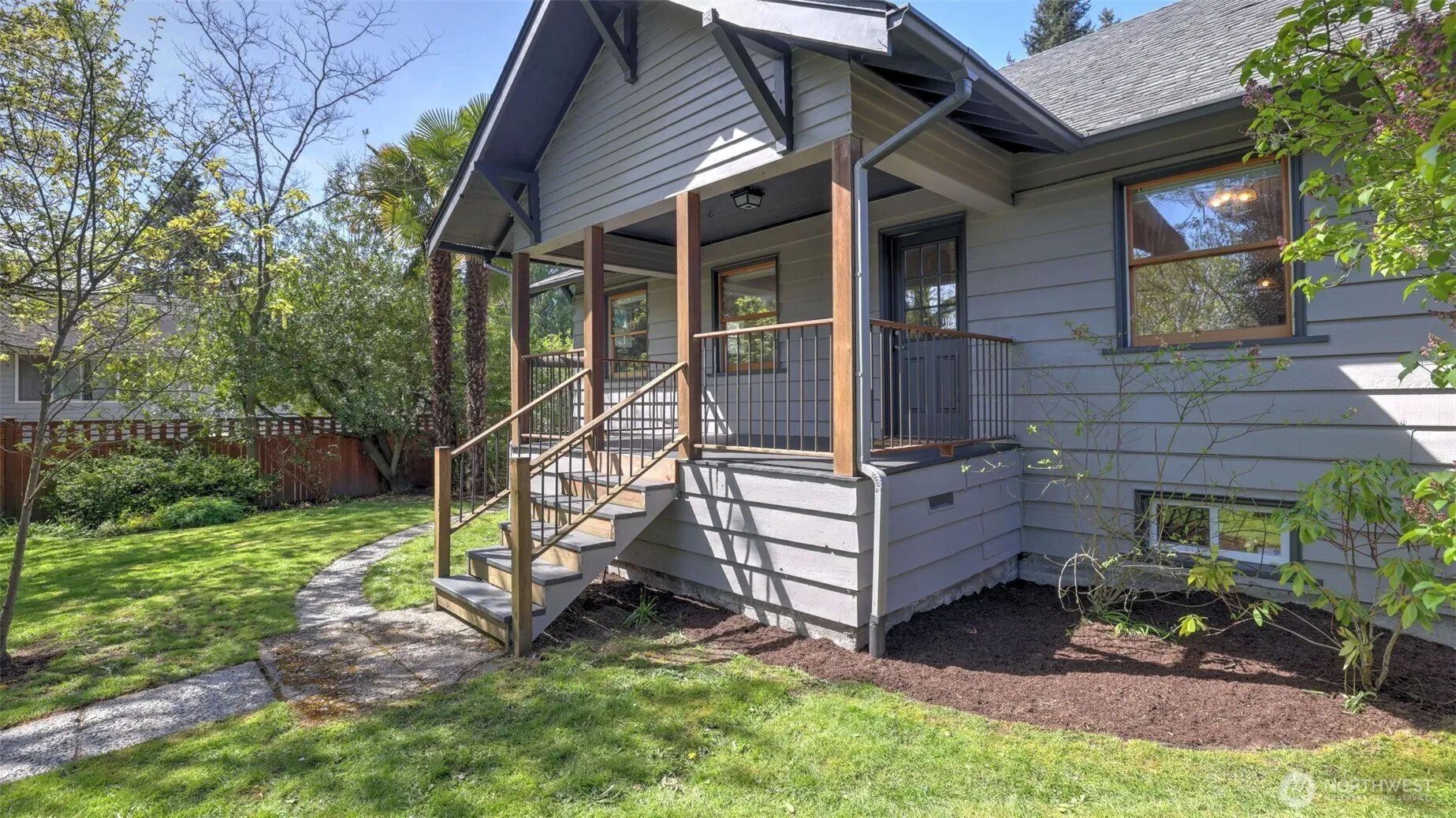 Property photo for 10735 Whitman Avenue N, Seattle photo 3