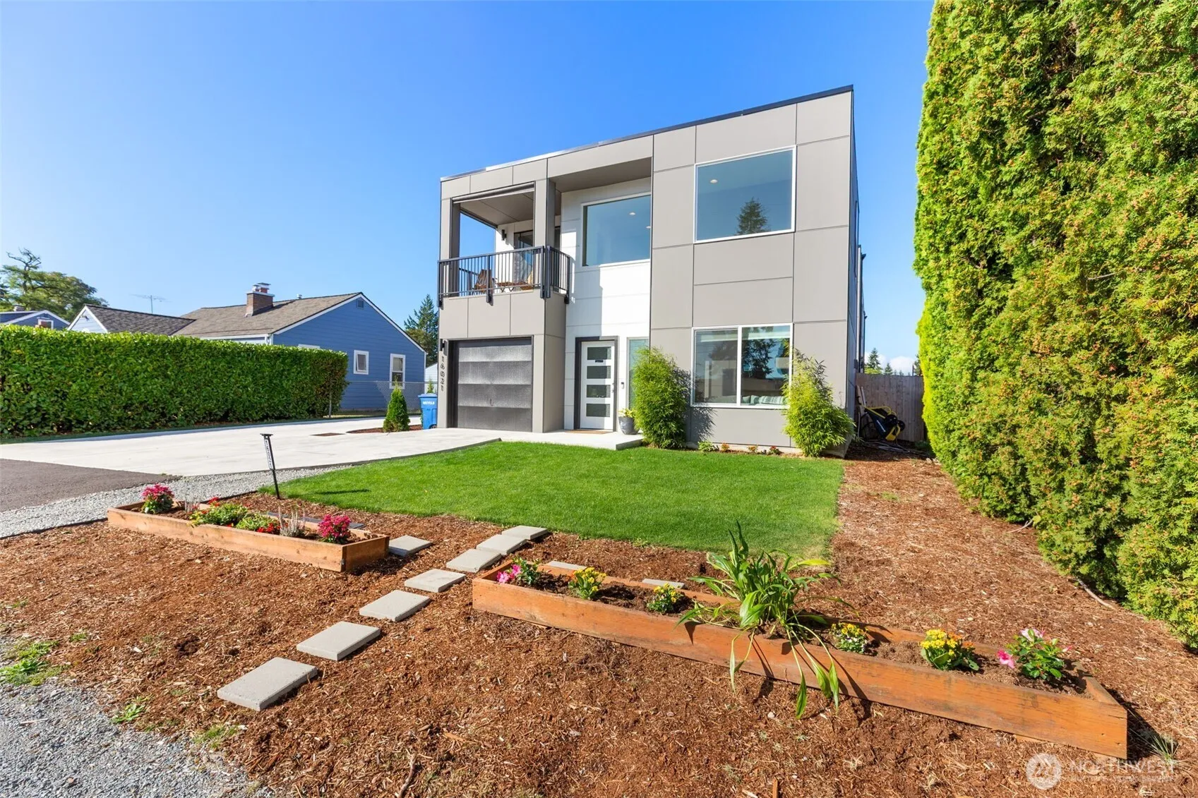 Property photo for 16021 11th Avenue Sw, Seattle photo 4