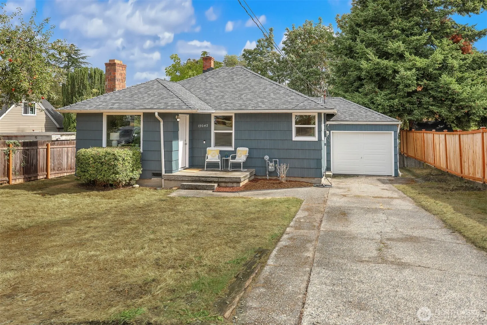Property photo for 12042 26th Avenue S, Seattle photo 2